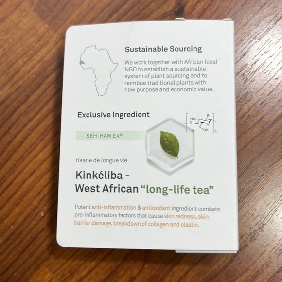 Acaderma The Oasis Barrier Booster Serum 8ml NIP - Picture 2 of 3